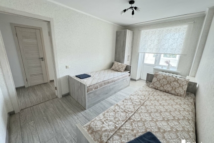 Евартира в центре города-Советская площадь.