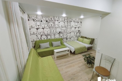 Тихая светлая квартирка с балконом. Центр рядом.