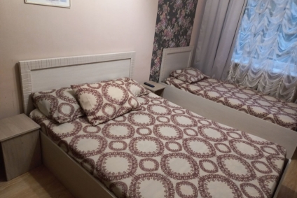 На часы,сутки,недели, от 1 до 6 спальных мест,недалеко от центра, Днепровский бульвар,24