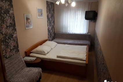 Двухкомнатная квартира недалеко от центра