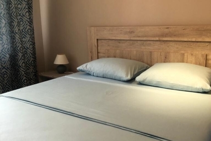 ЧИСТАЯ, УЮТНАЯ КВАРТИРА ПО ПР-Т.ШМИДТА